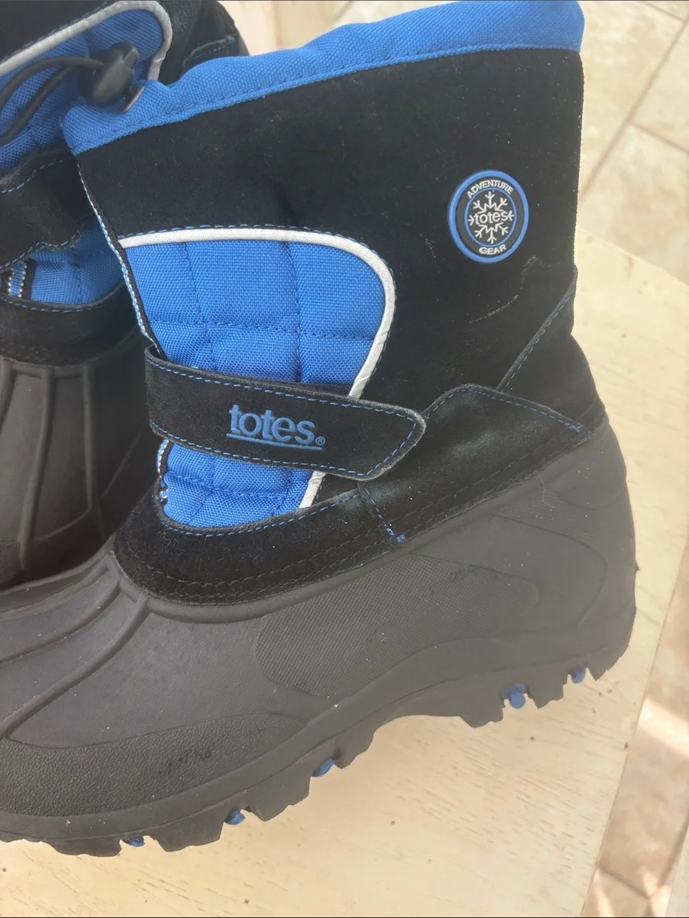 totes Kids' Black and Blue Insulated Snow Boots